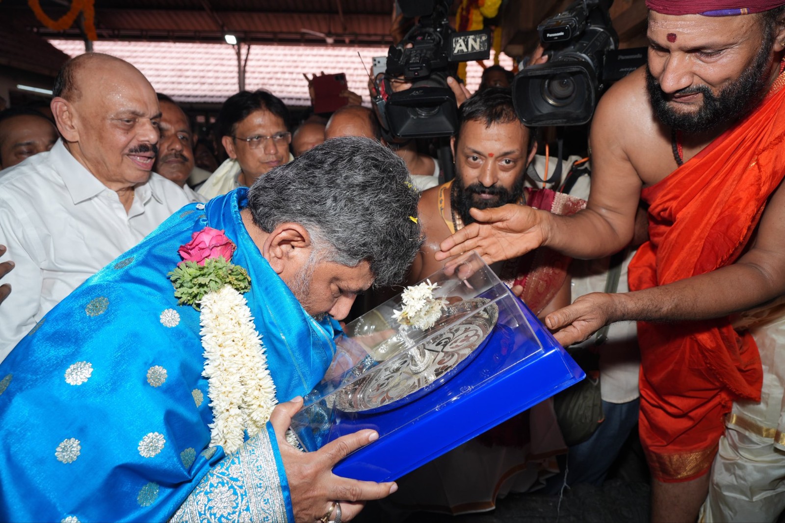 Mangaluru : ಕದ್ರಿ ಮಂಜುನಾಥ ದೇವಸ್ಥಾನಕ್ಕೆ ಡಿಸಿಎಂ ಡಿ.ಕೆ.ಶಿವಕುಮಾರ್ ಭೇಟಿ..!!