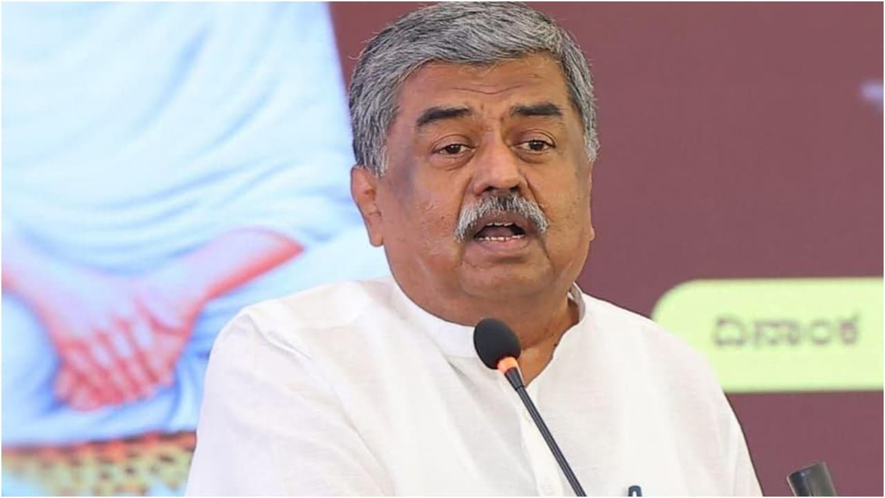 ಹರಿಪ್ರಸಾದ್ ಹೇಳಿಕೆಗೆ ವಿಧಾನ ಪರಿಷತ್‌ನಲ್ಲಿ ಗದ್ದಲ..!!
