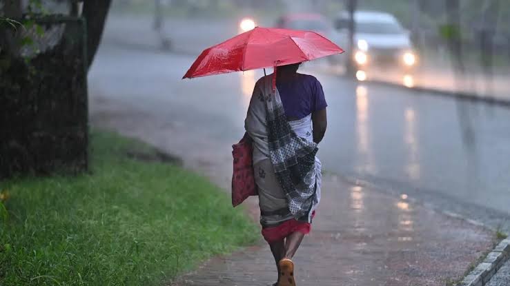 Karnataka Weather : ಕರ್ನಾಟಕದ 19 ಜಿಲ್ಲೆಗಳಿಗೆ ಮುಂದಿನ 3 ಗಂಟೆ ಭಾರಿ ಮಳೆ ಮುನ್ಸೂಚನೆ..!!