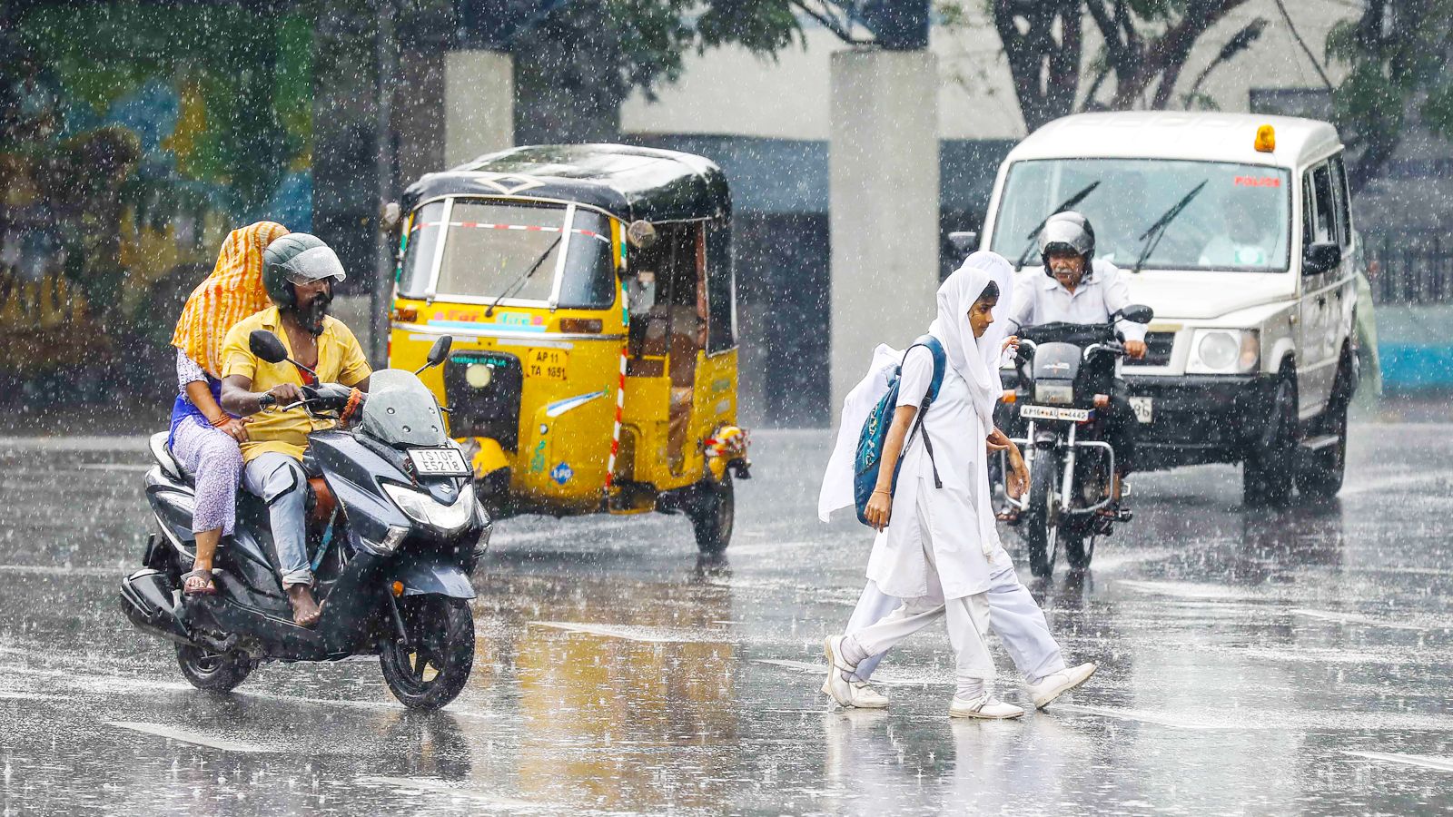 Karnataka Weather : ಕರ್ನಾಟಕದಲ್ಲಿ 3-4 ದಿನ ಭಾರಿ ಮಳೆ ಸಾಧ್ಯತೆ..!